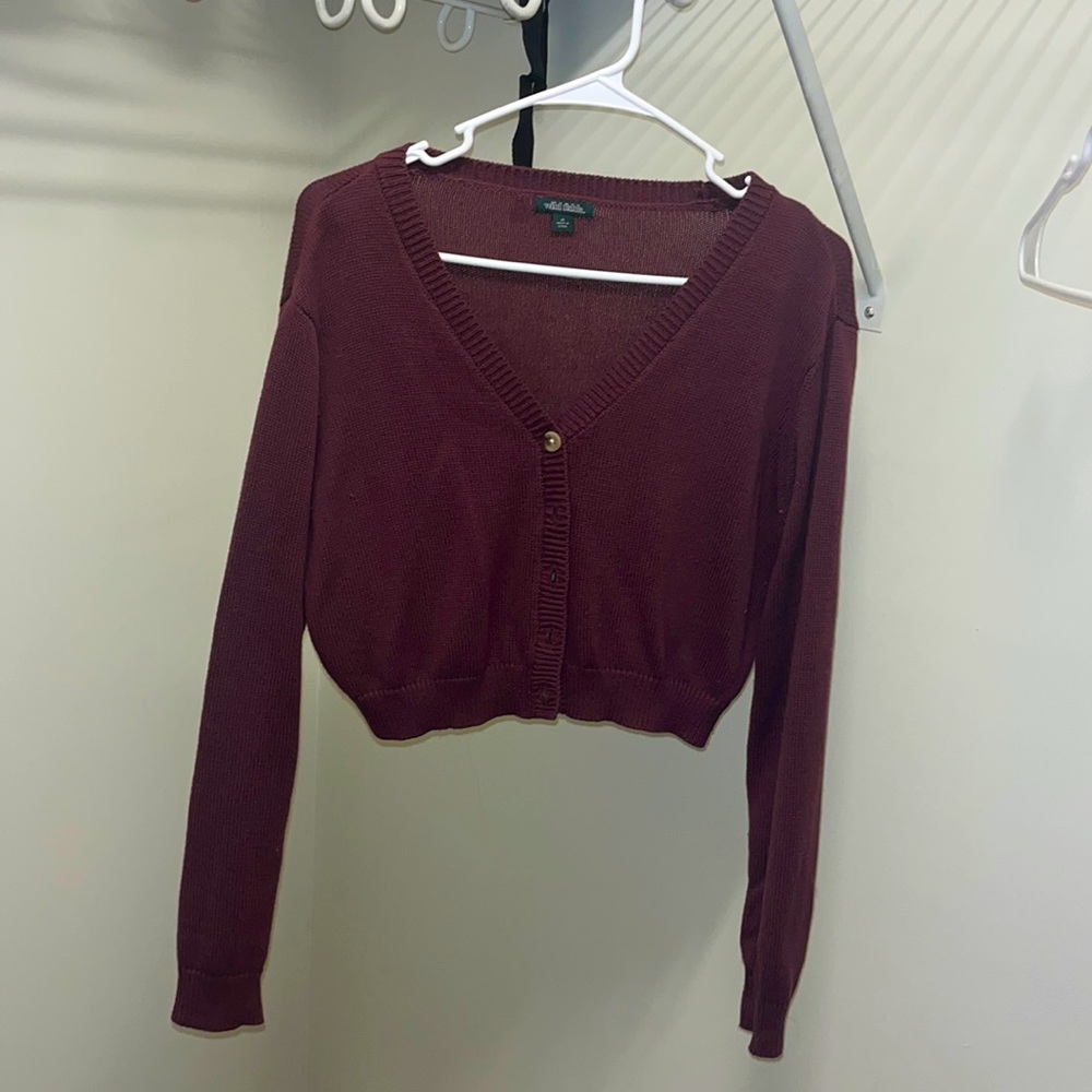 Dark purple Wild Fable button up cardigan. Made of a knitted material. Medium
